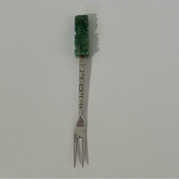 Jade and sterling silver vintage antique hors d'oeuvres made in Mexico fork - Picture 6 of 9